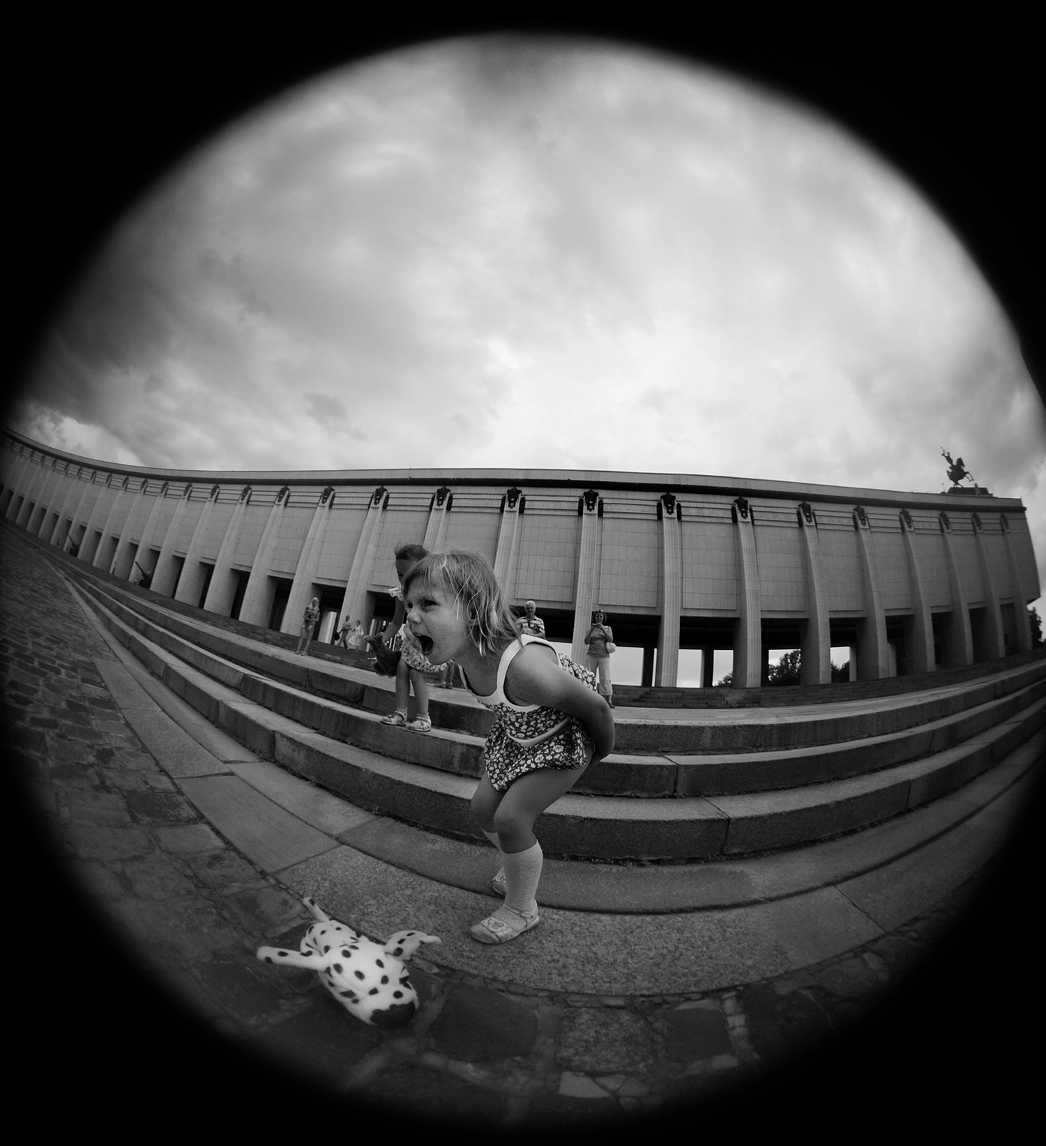 person_people_city_architecture_art_photography_exhibition_black_white